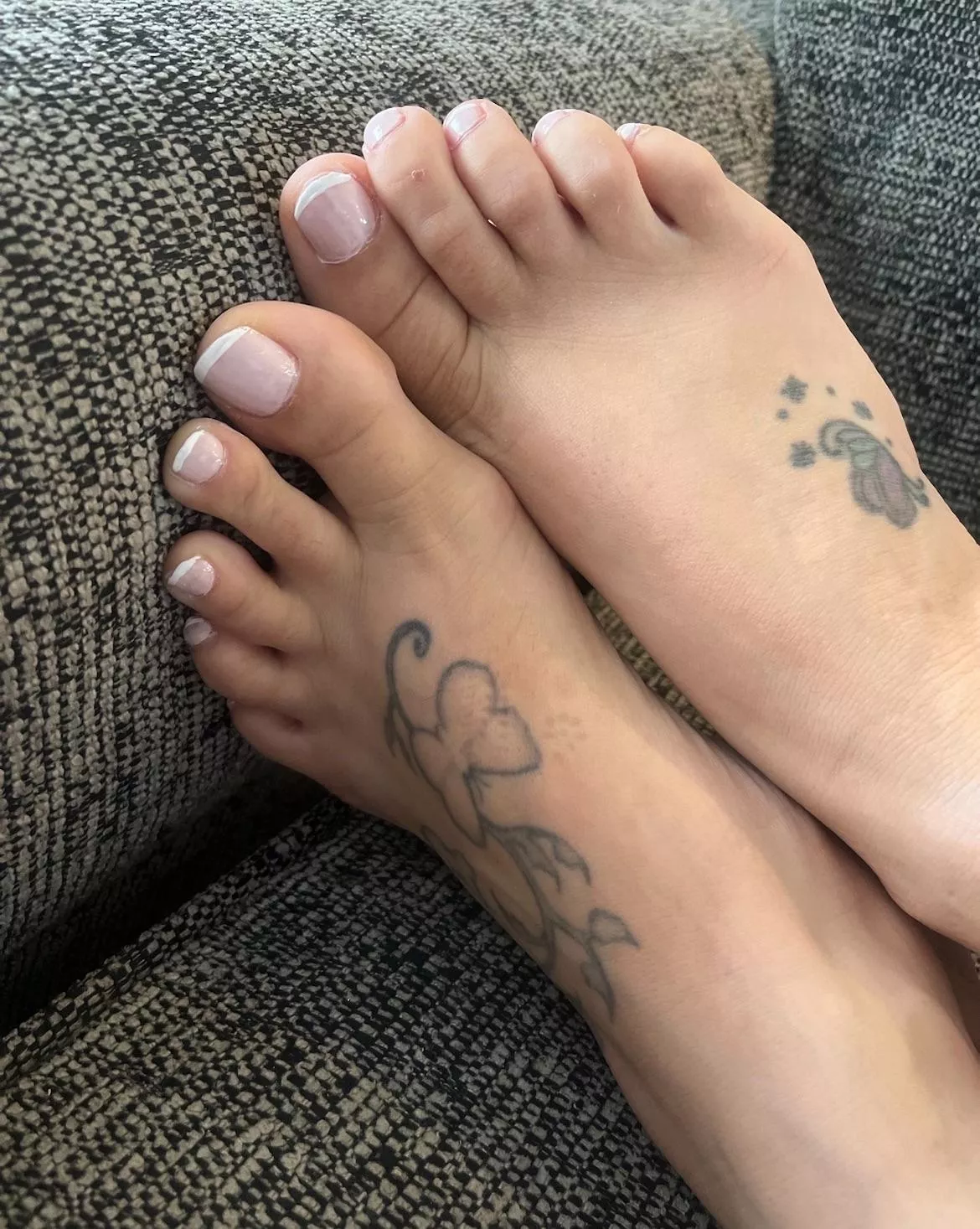 Does French pedi suit me? Oc