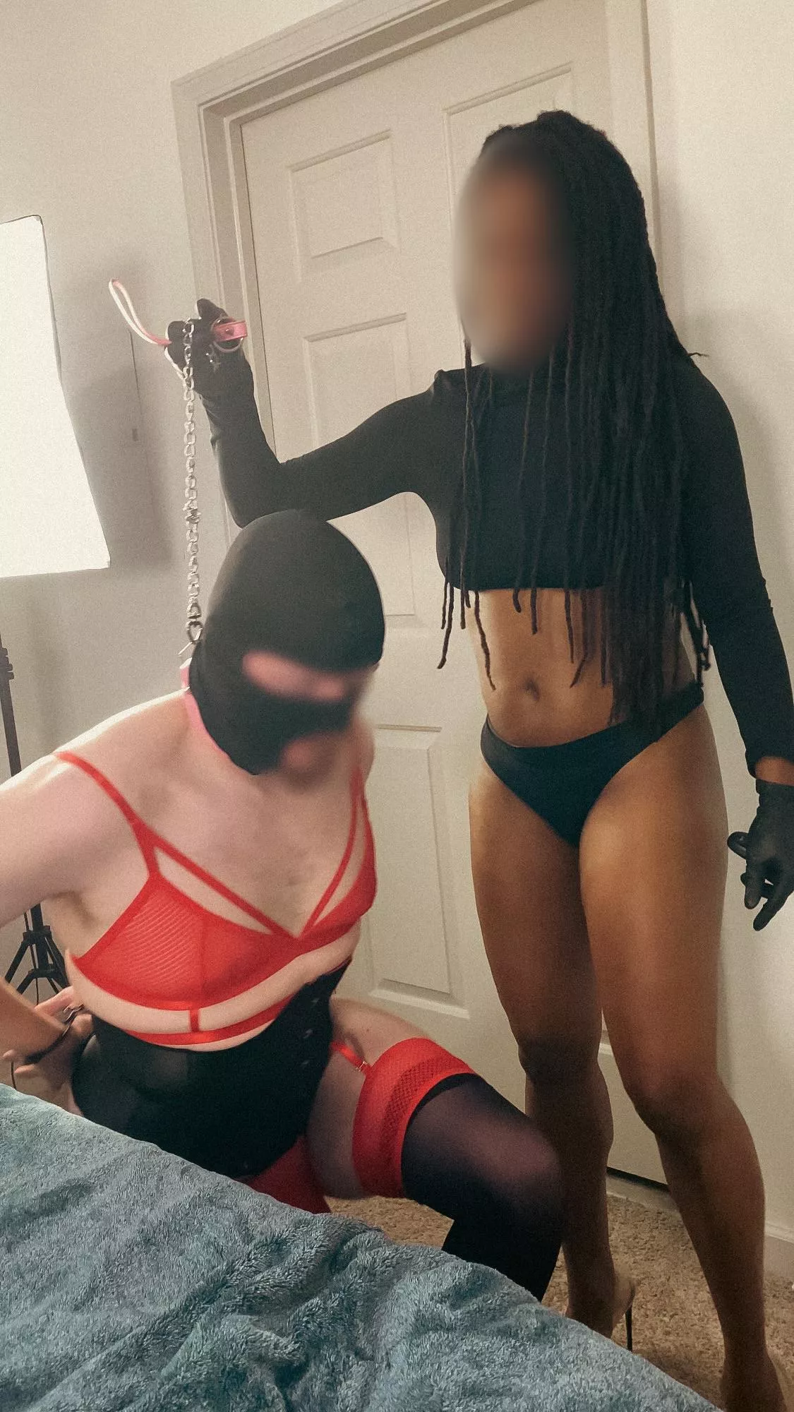 Ebony Mistress in Atlanta with with her sissy.
