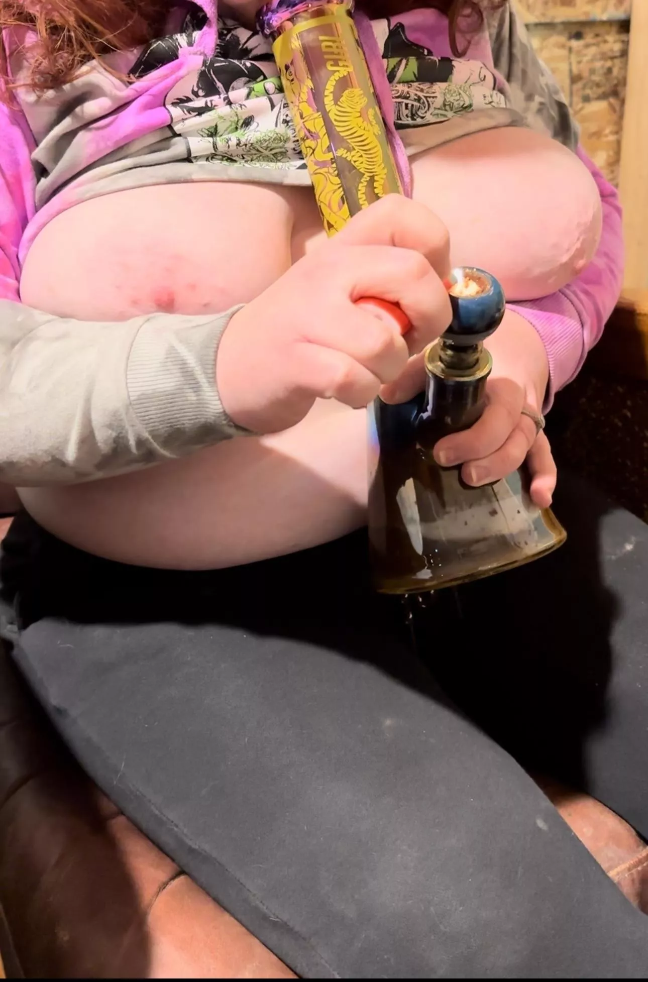 [F27] excuse the dirty bong water 😜🙈