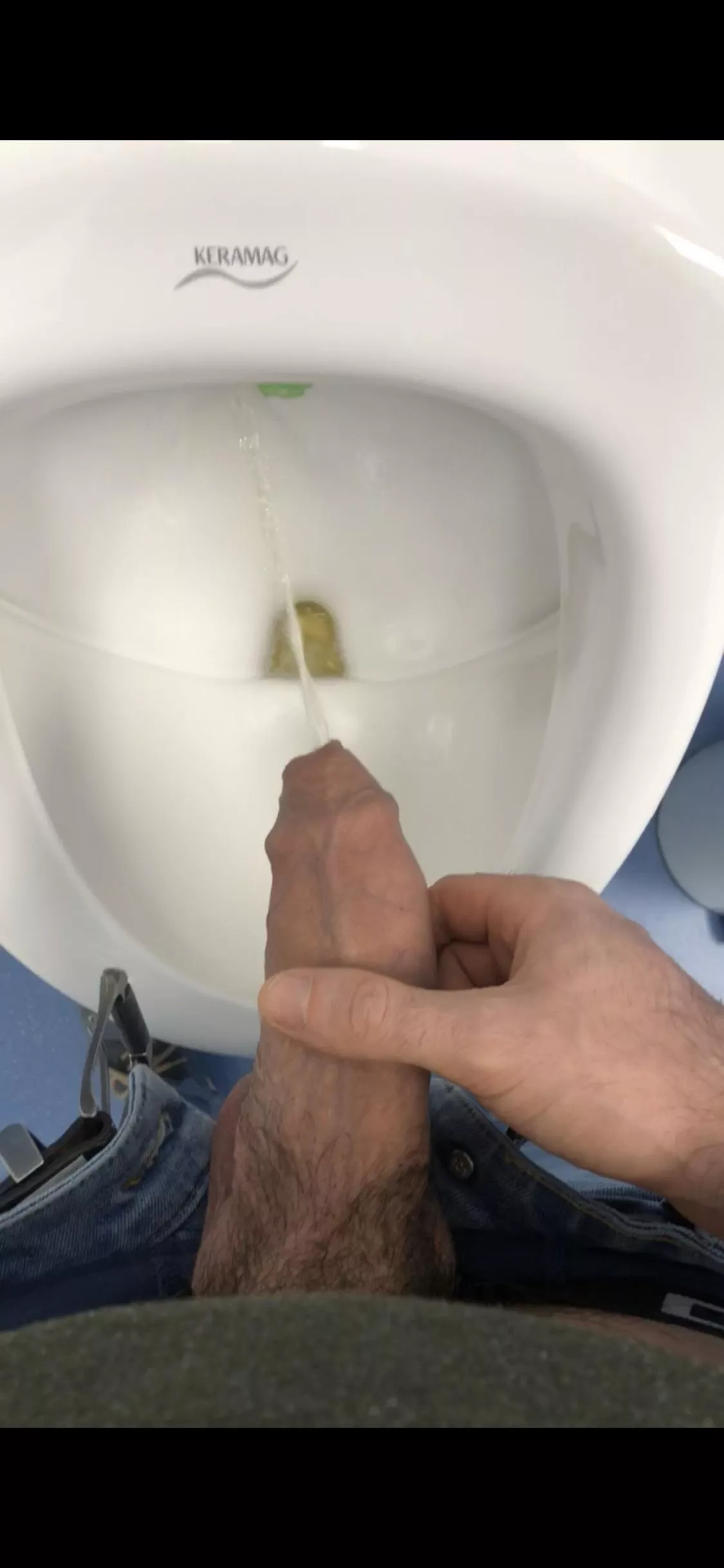 Feed me your piss and make me wet myself