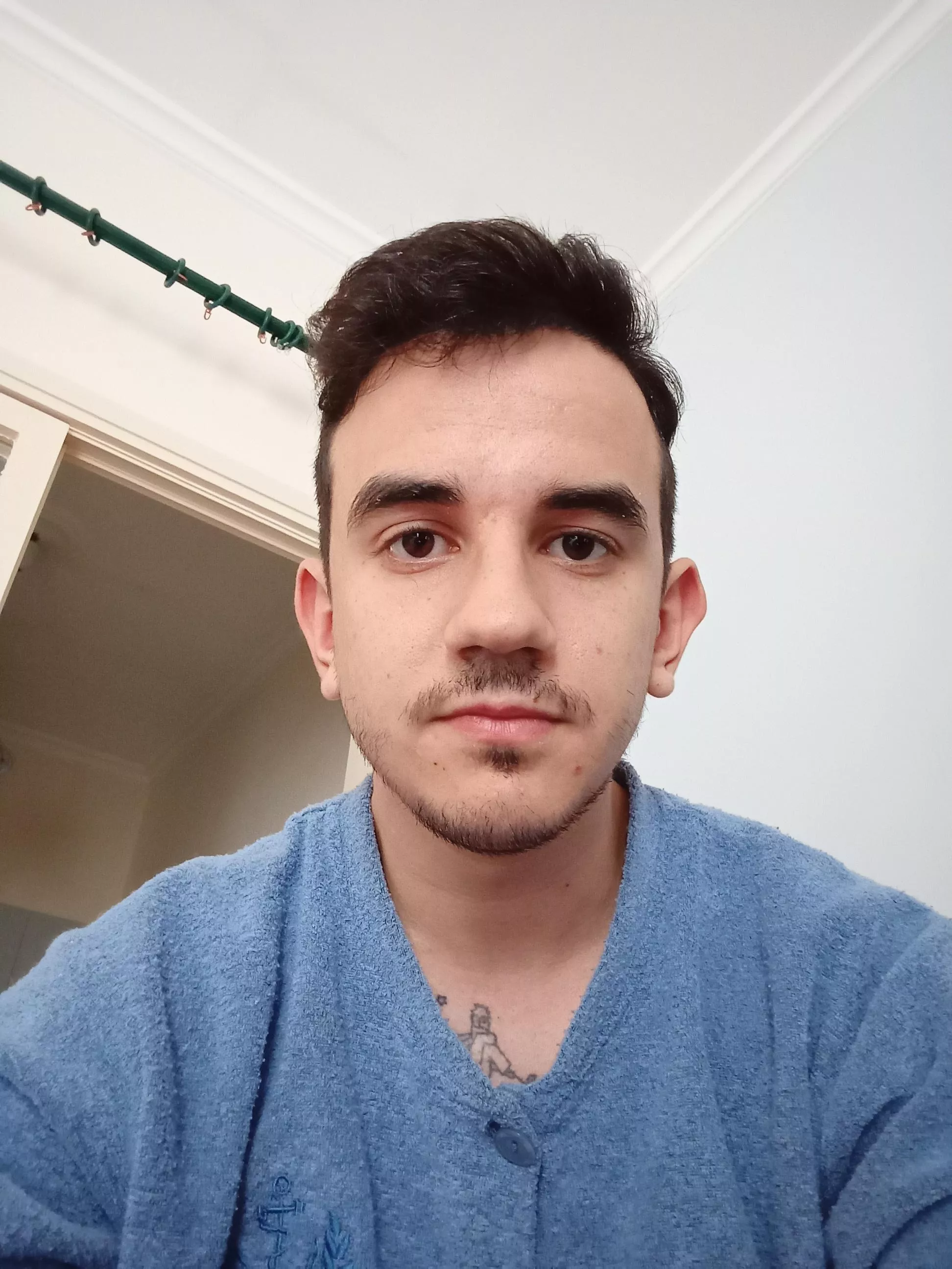 Felt really cute in this pic. Say no to Body dysmorphia 😆😆😭