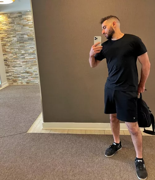 good morning ☕️ anyone down for a workout? 💪