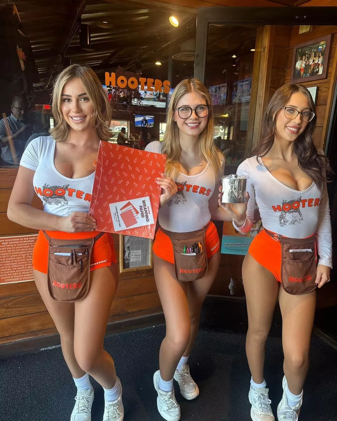 Hooters