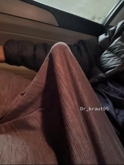 huge 9.5” BwC looking to show off and be admired