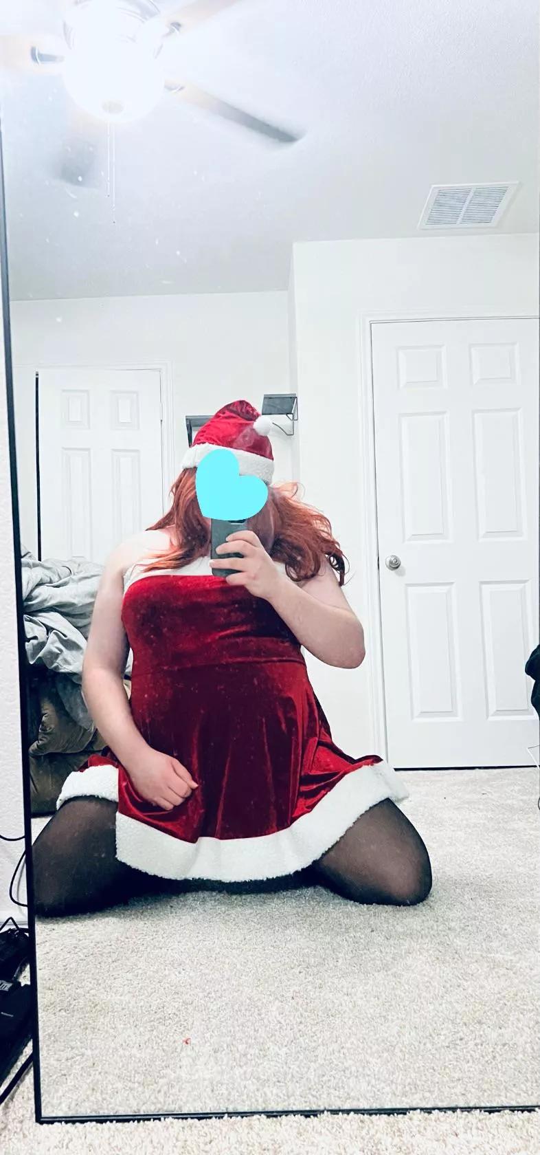 I love this Christmas lingerie 🤭