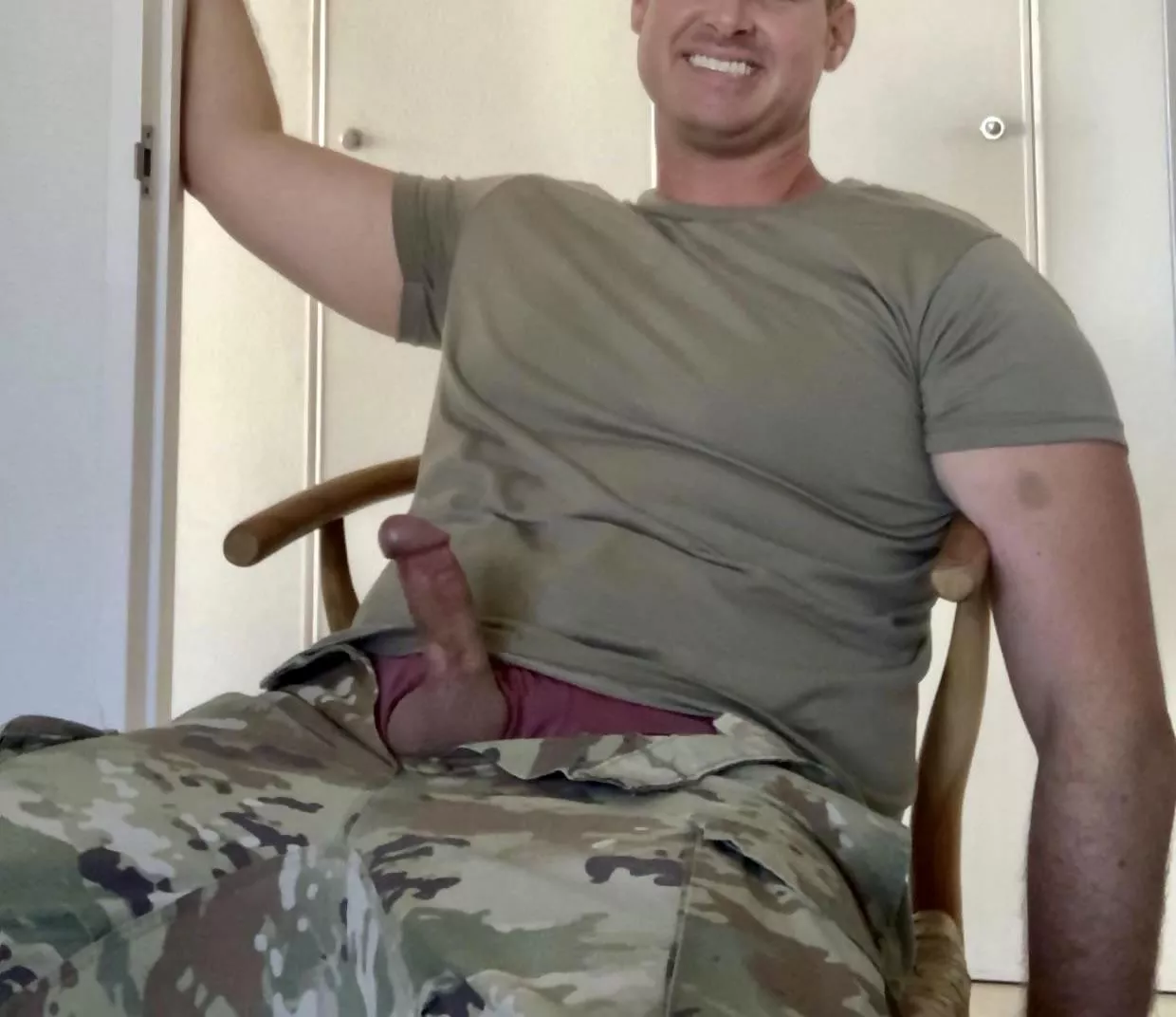 I’m all smiles everyday, especially when I get home from work. Would you be a doll and help me take my pants off?