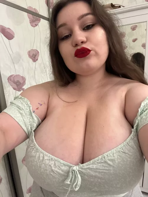 I've heard that the soft green color causes eye relaxation..... or is it just my boobs?