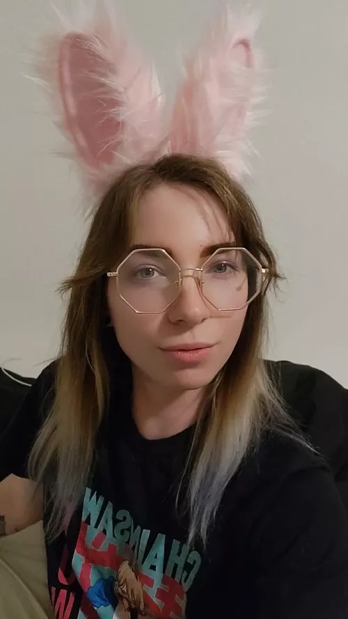 Just a lil bunny girl waiting for my master 🐰