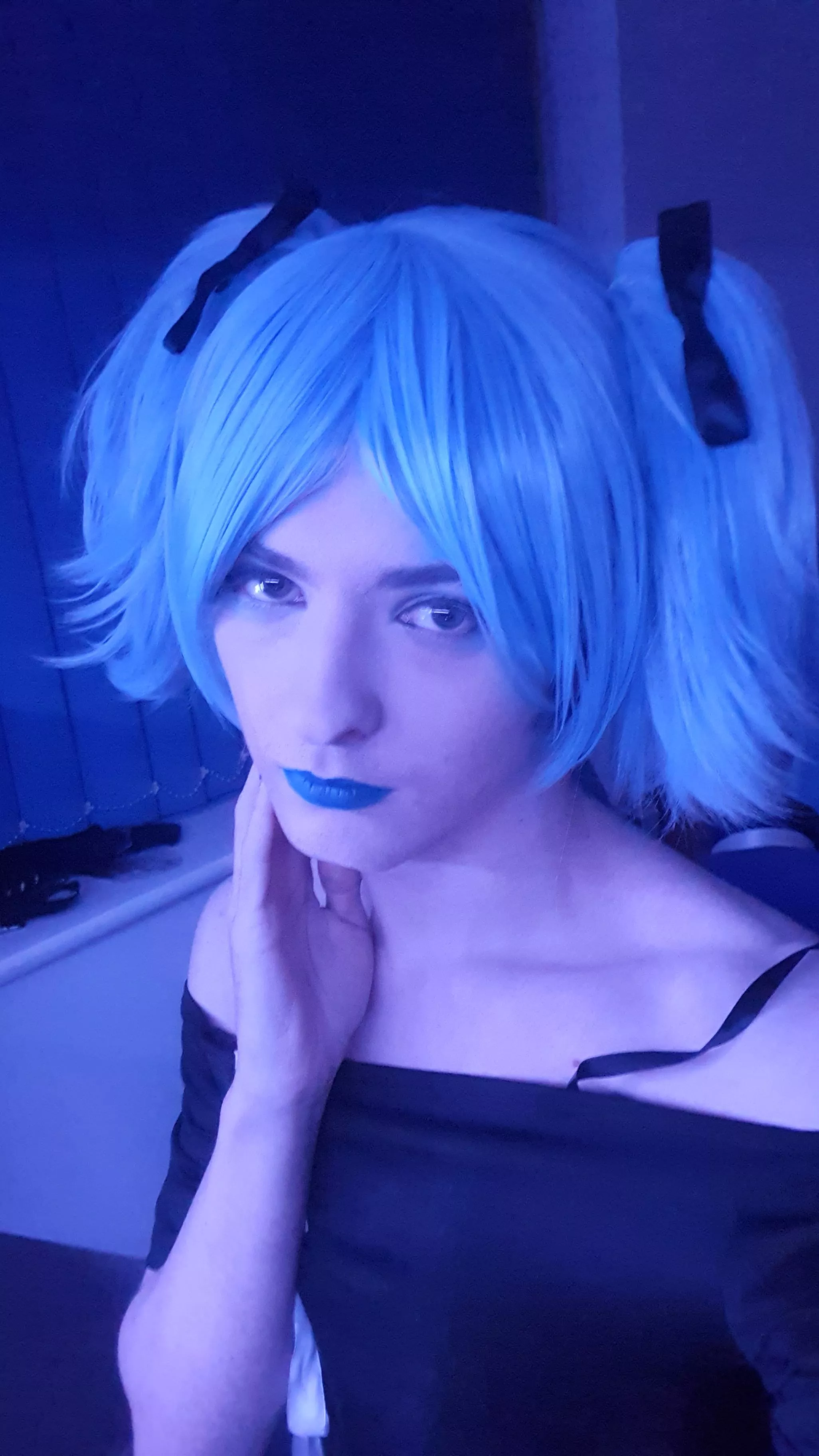 Late night femboying <3