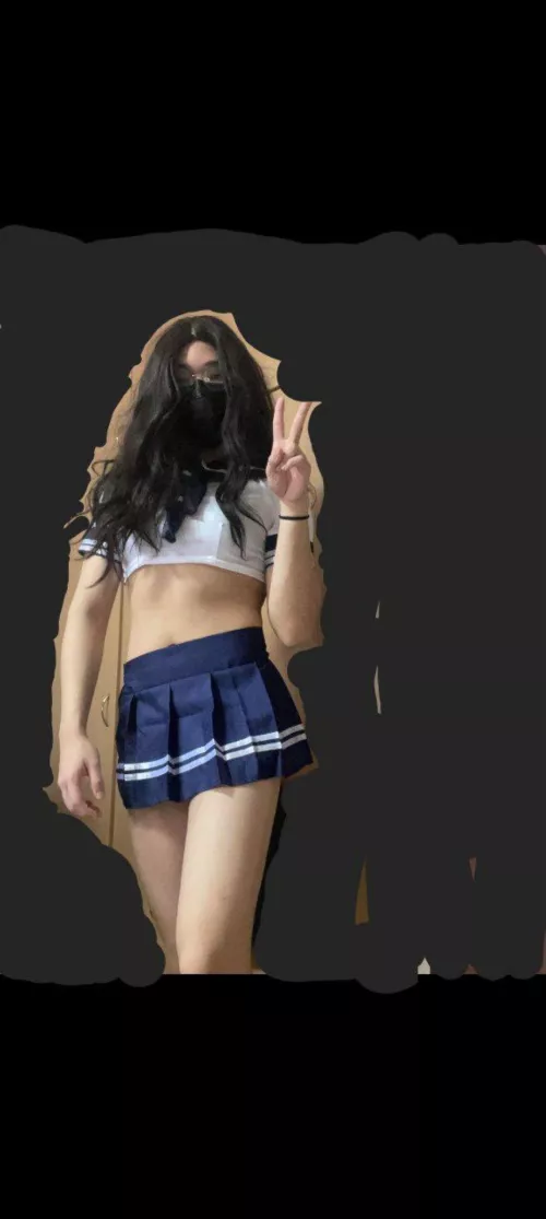 The skirt's a bit too short, dont you think?