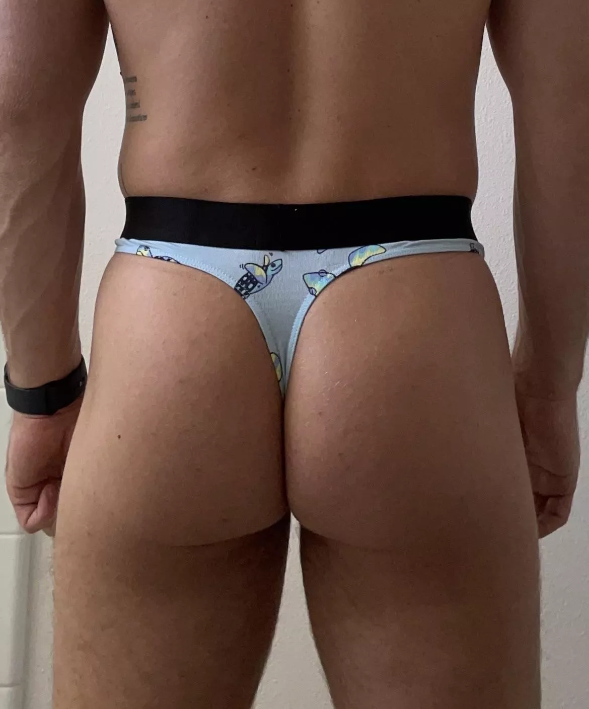 Who said thongs can’t be masculine 🍑☺️