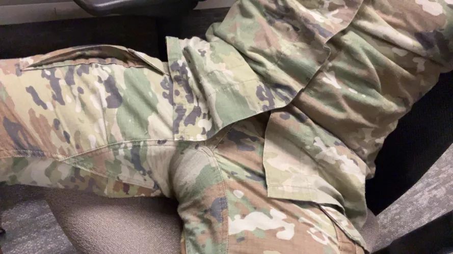 Who’s giving LT a hand?