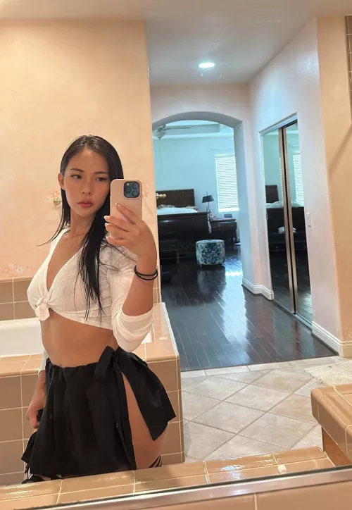 Would you take me home? 🖤