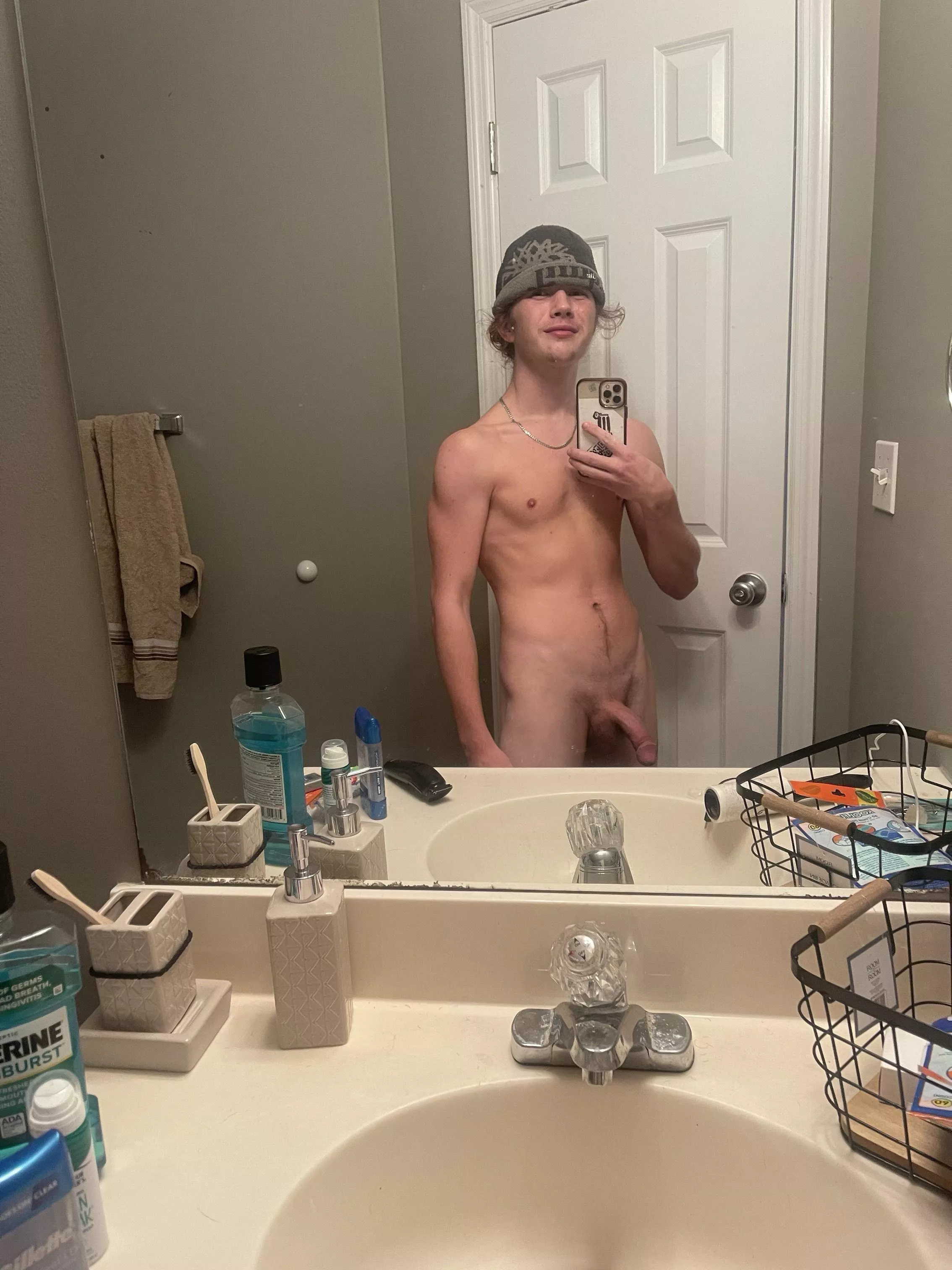 18 looking for someone to coach me on how to top. Snap/ harrisoncaldw11