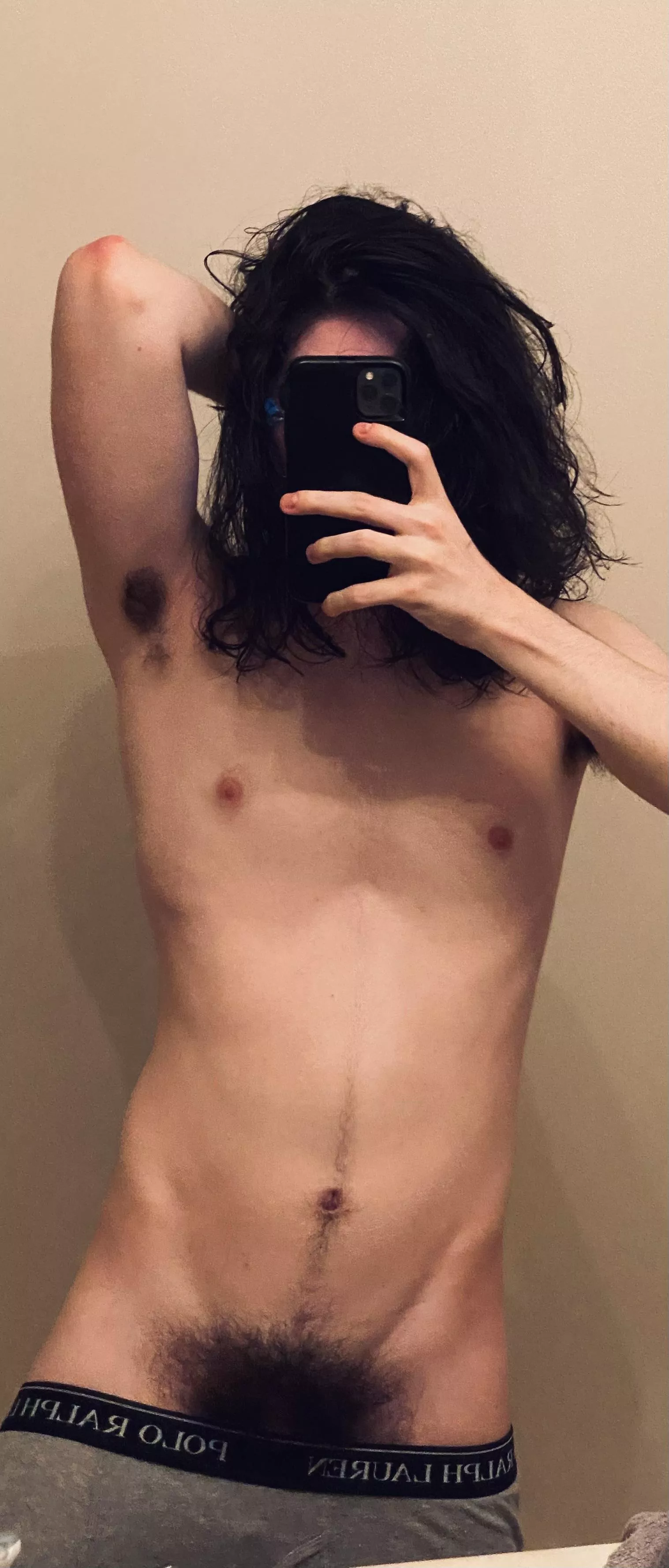 18 years old. Am I attractive? 🥹