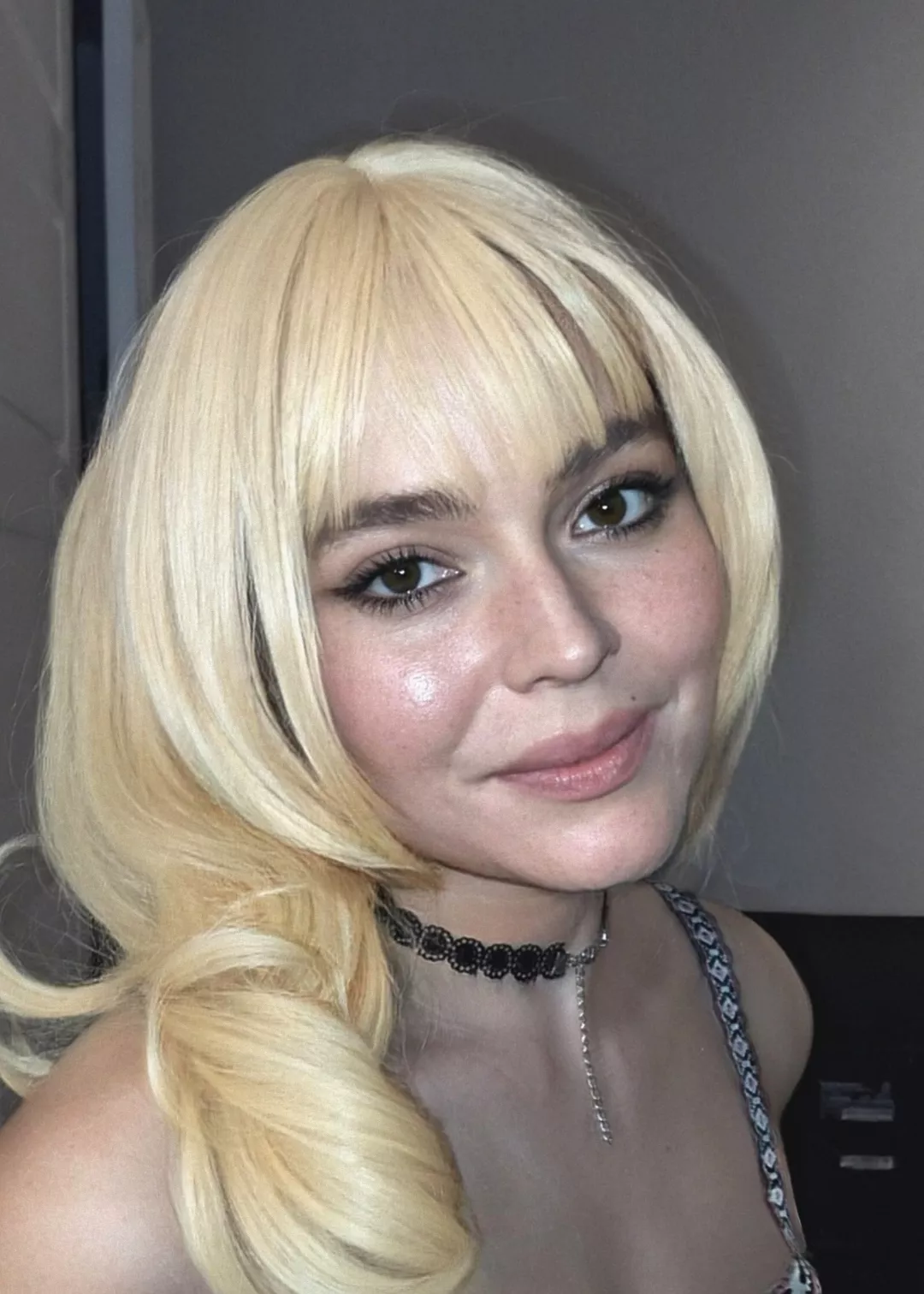 Amber May / takes good care of you