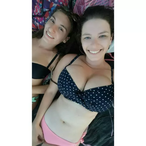 Big smile for an even bigger rack