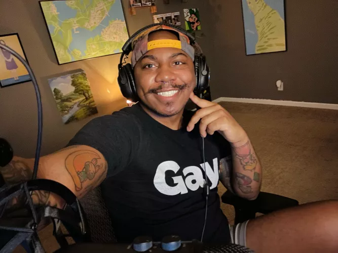 Bonus points of working from home is gayming on the side