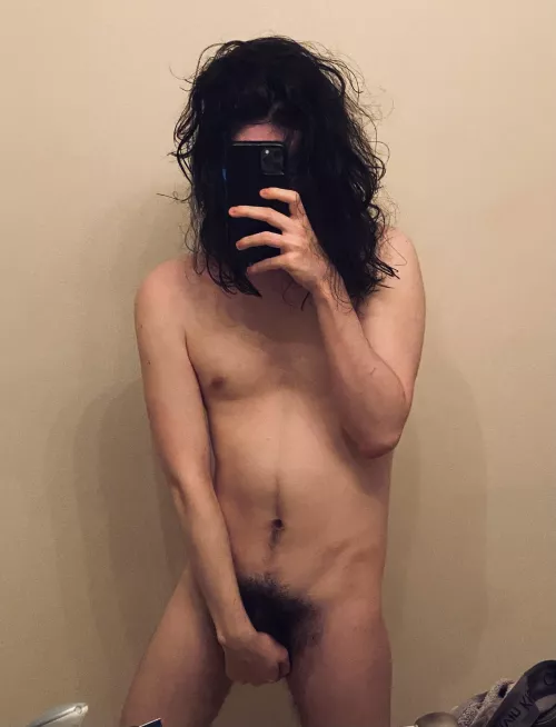 Do you like my 18 year old virgin bush? 🥹 I hope you enjoy my post :)