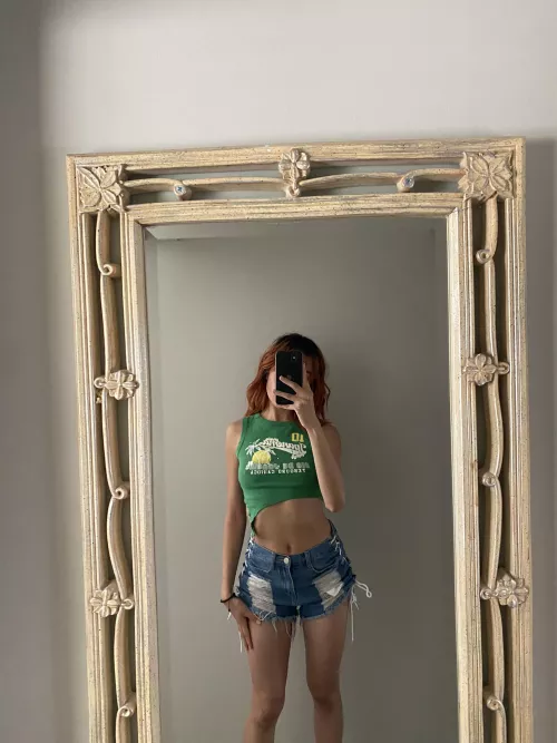 Don't you wanna see more than this? 😘