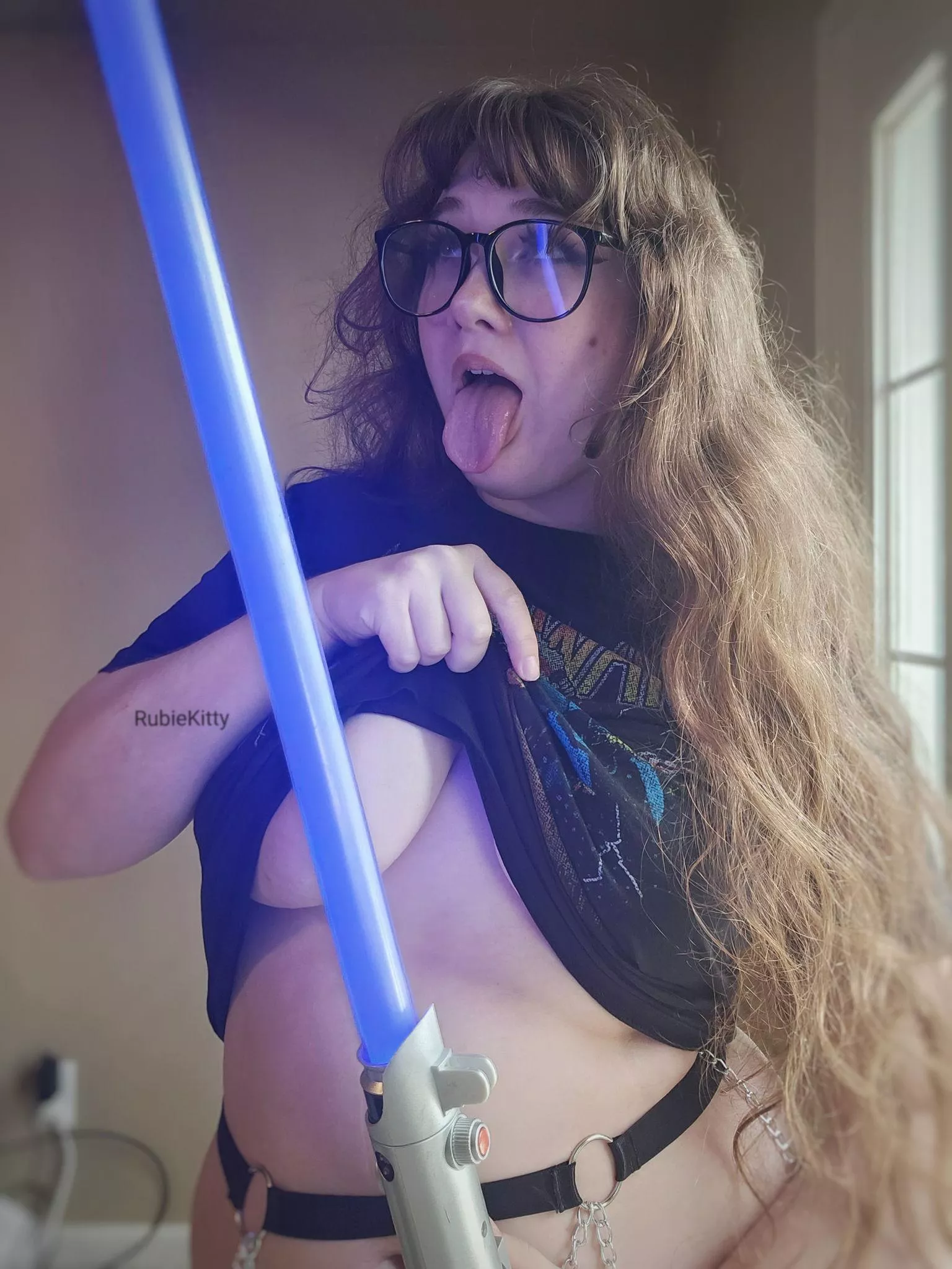 [F] which star wars movie should we watch?😉