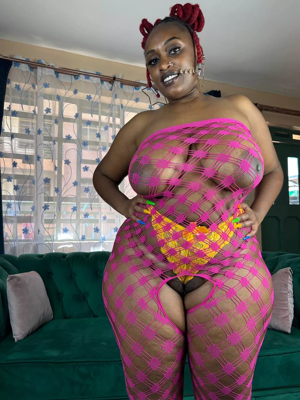 (f) Would you still fuck a chocolate milf after long day at work