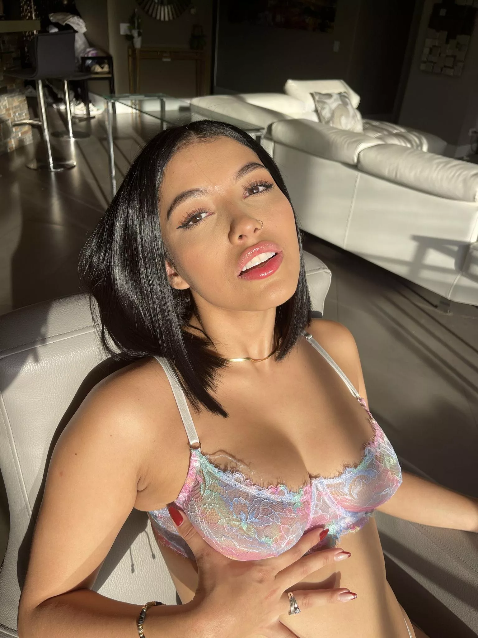 golden hour was made for hot latinas to take pics