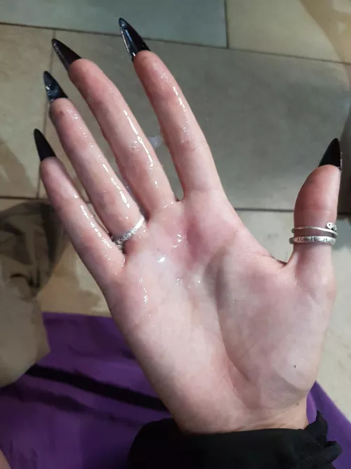 Good handjob. Happy ending