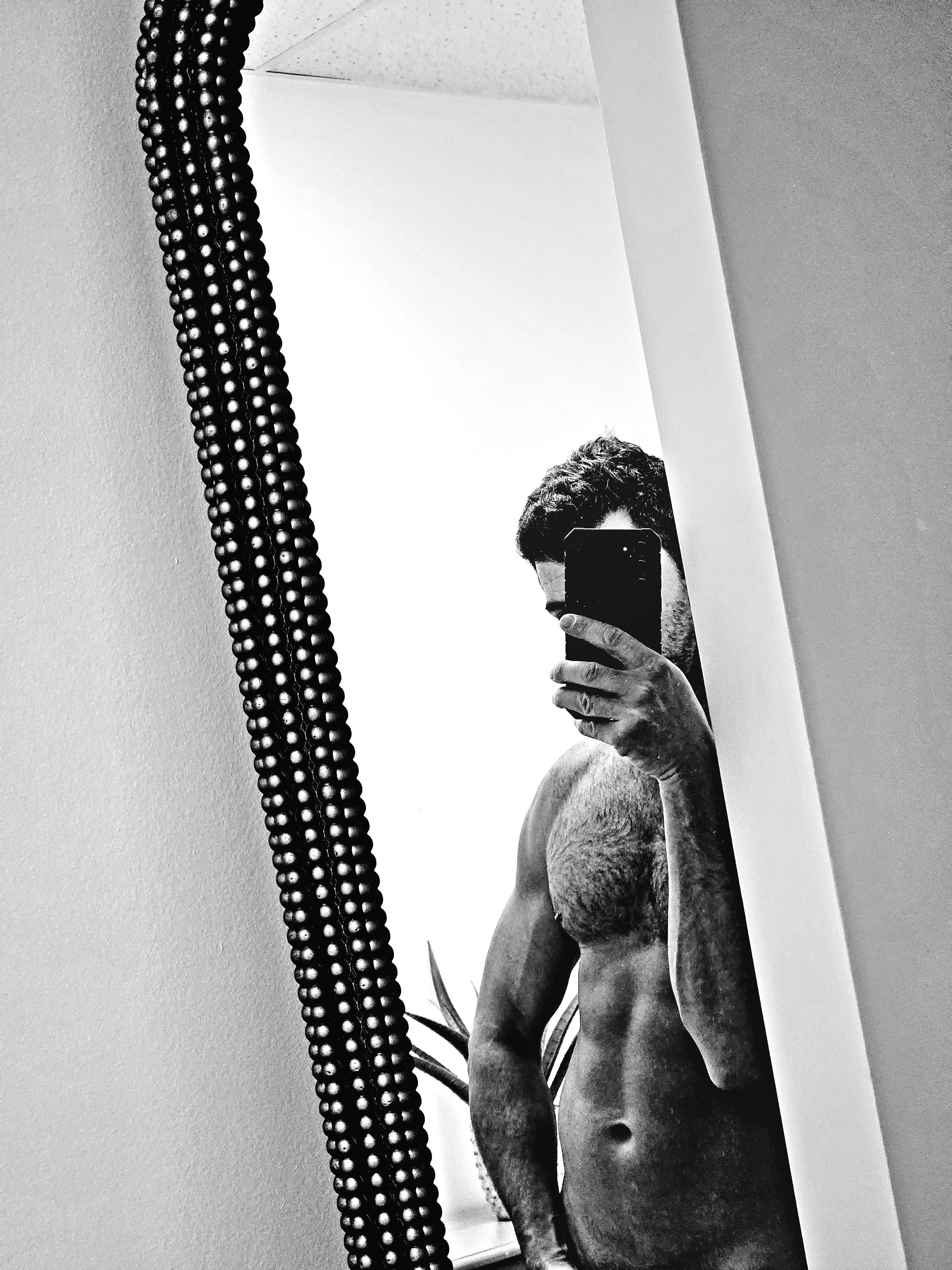 Good morning, Do you mind if I take your picture ?