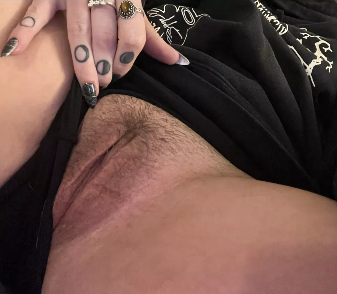 hairy pussy supremacy :)