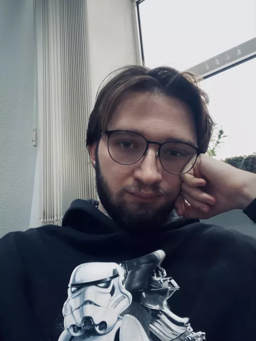 Hey, I’m 26 m looking for chat 🤚🏻