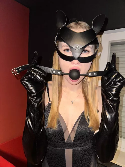 I really get so slutty when gagged 🥵