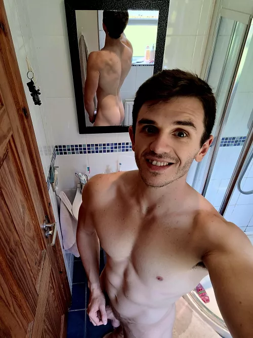 In Dublin for a night soon. If anyone fancies meeting for a drink...