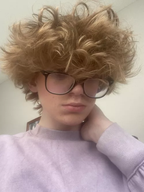 Is my hair too messy?