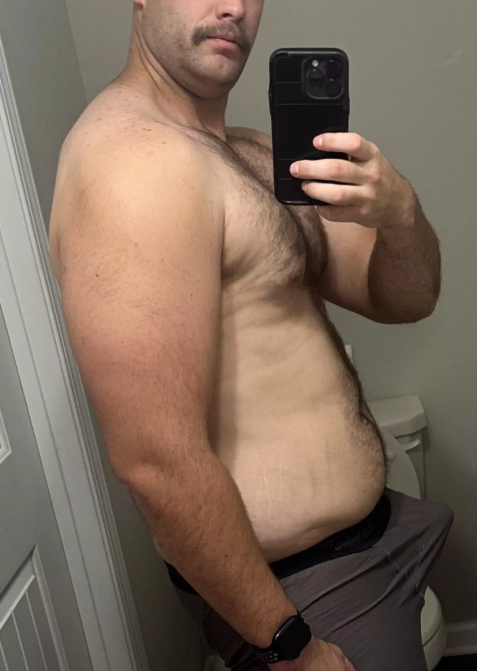 Just a newly divorced chubby guy with some morning wood. Who wants this first nut after NNN?