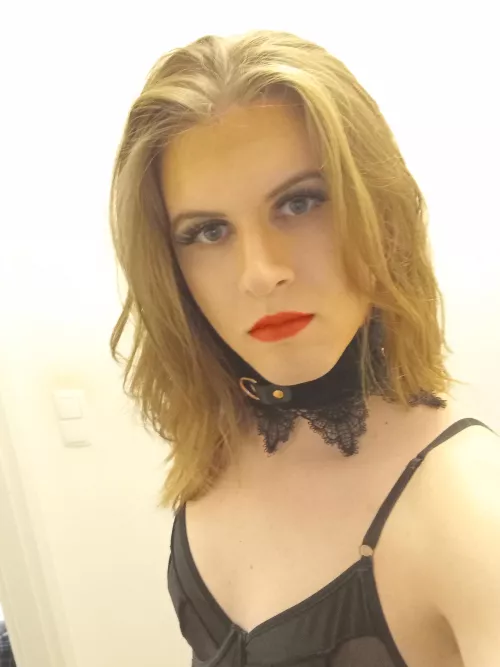 Just attention hoeing 😅 Any poses you want to see me in? 🥰