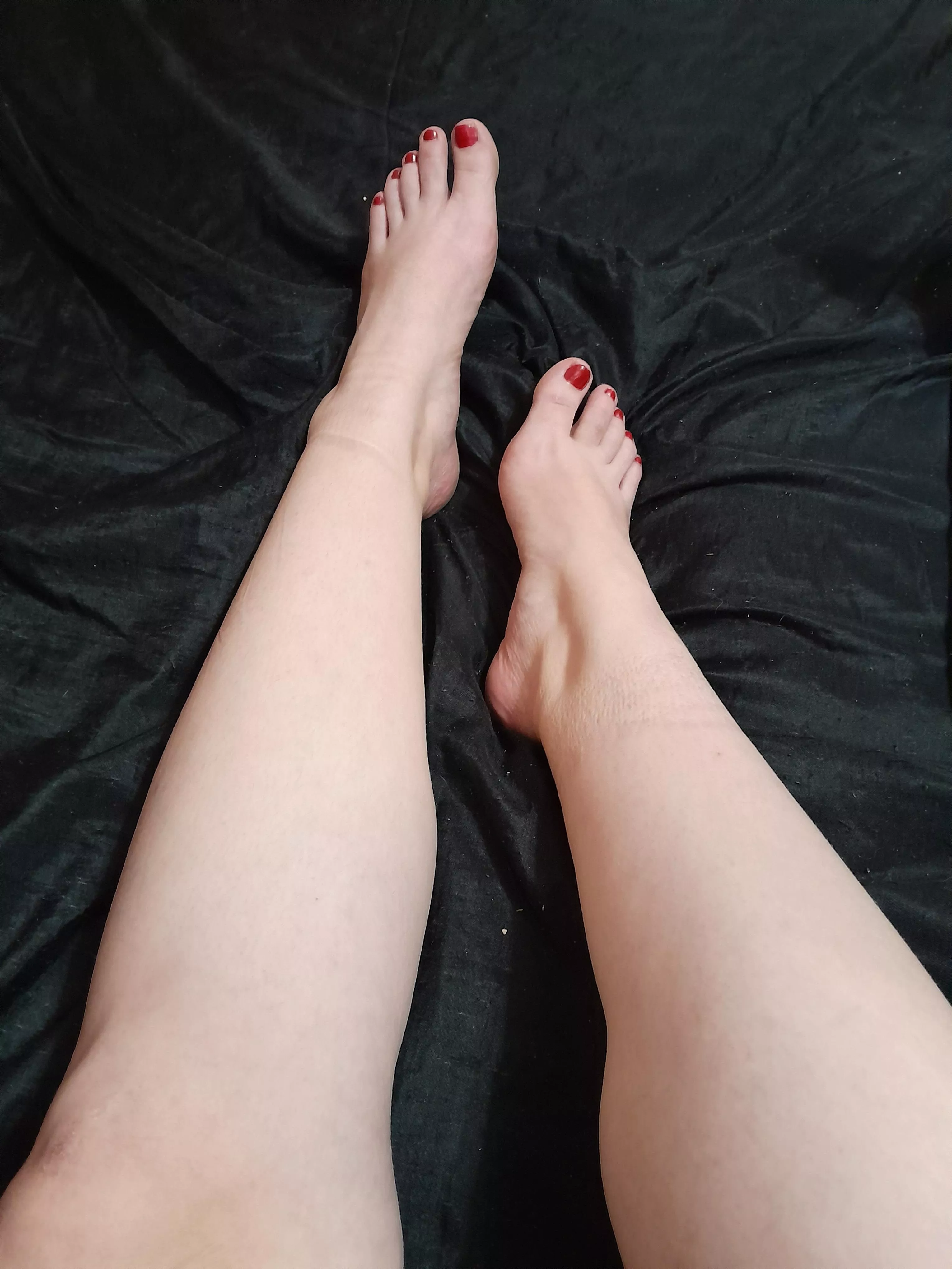 Just took off my socks😏