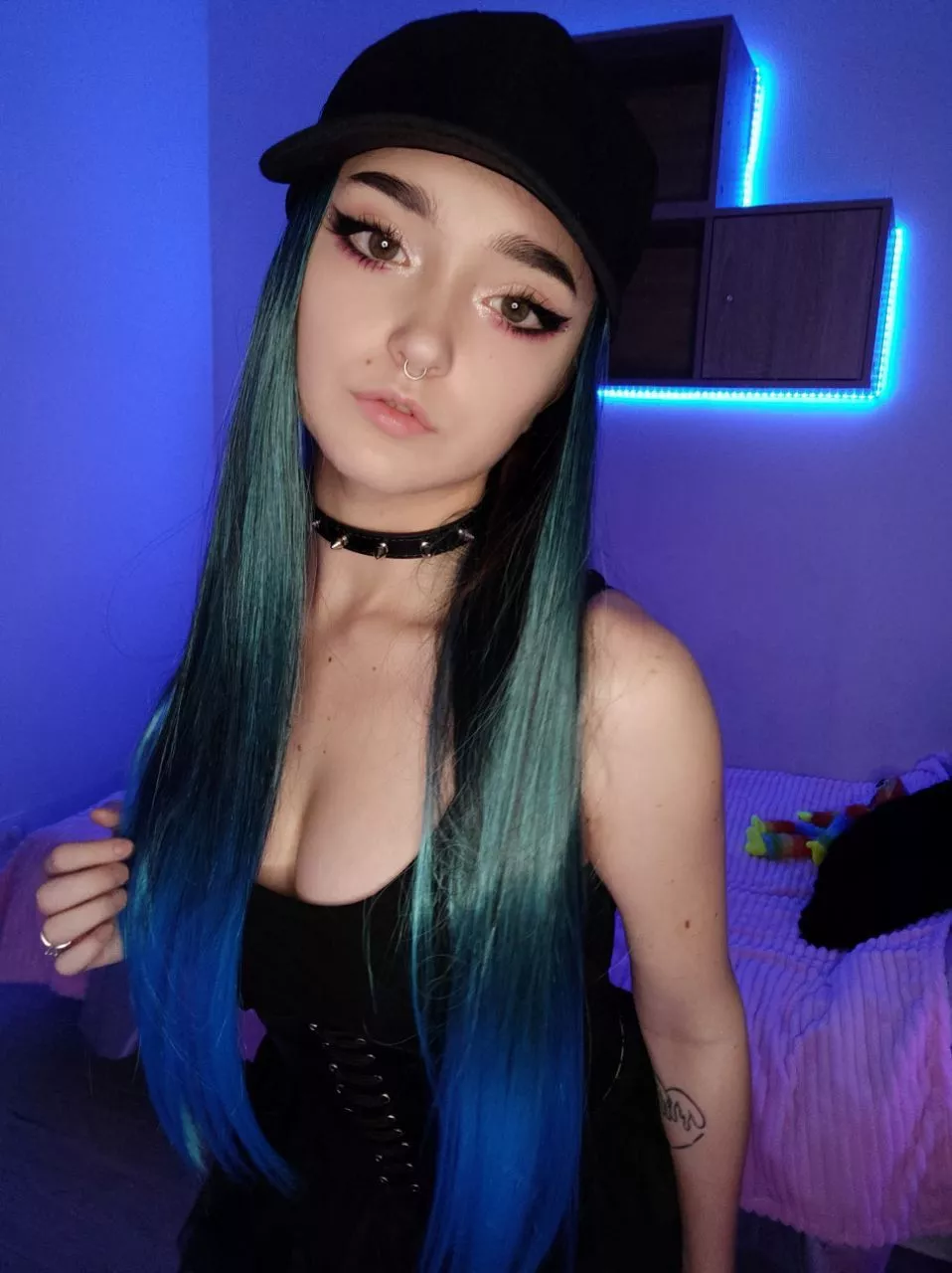 keep me collared and i’ll be yours forever