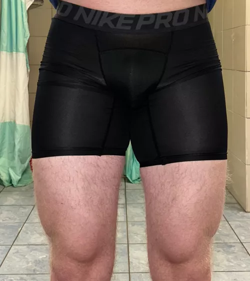 Legs are filling these out, should I get new ones? 🤗👀 (M)