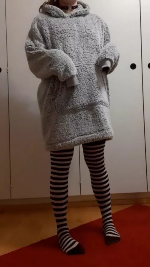 Oversized hoodies are the best :3