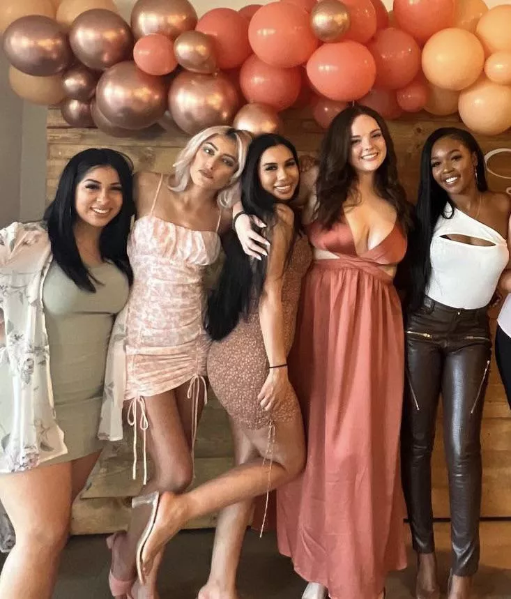 Rank these cuties. 2-5-1-3-4 for me