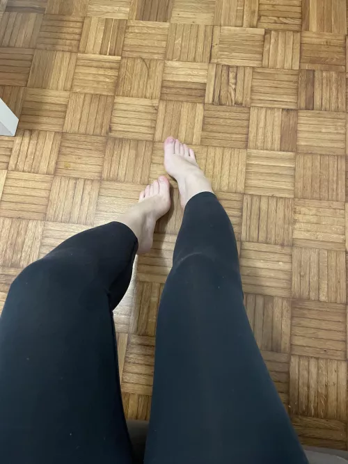 Say “me” if you want me to step on you!