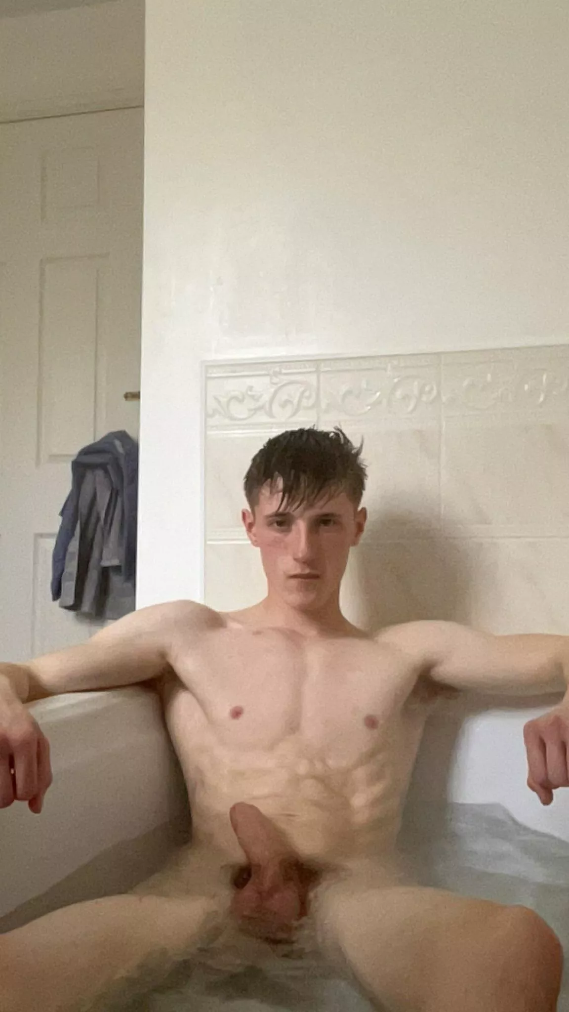 Send ur abs pic for snap (pics on my profile)