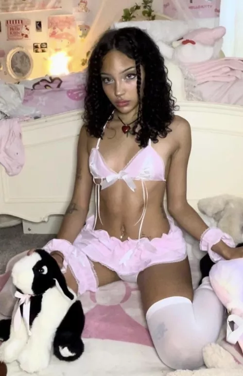 Teen hottie @shortcut2heav3n