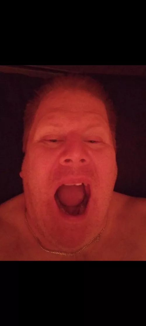 Toilet slave in waiting!Seeks domme!