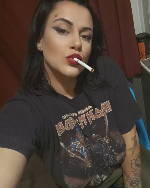 Turning 28 tomorrow💕🚬