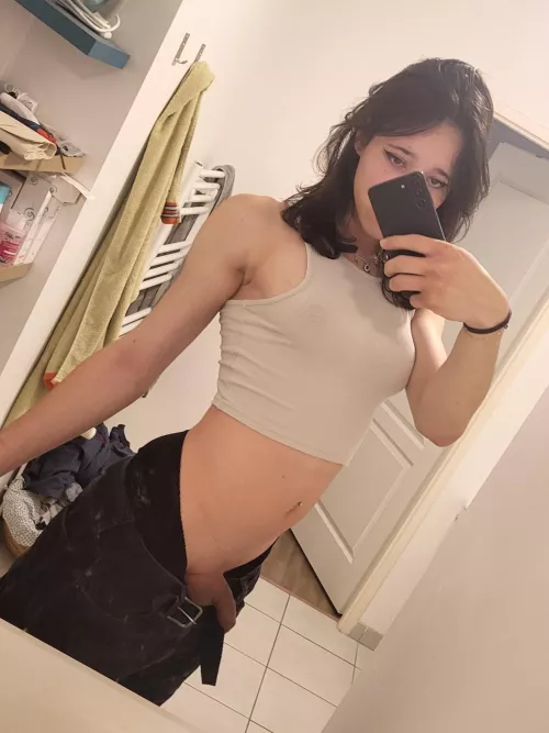 What do you do if you surprise me like that in the bathroom? 🫣