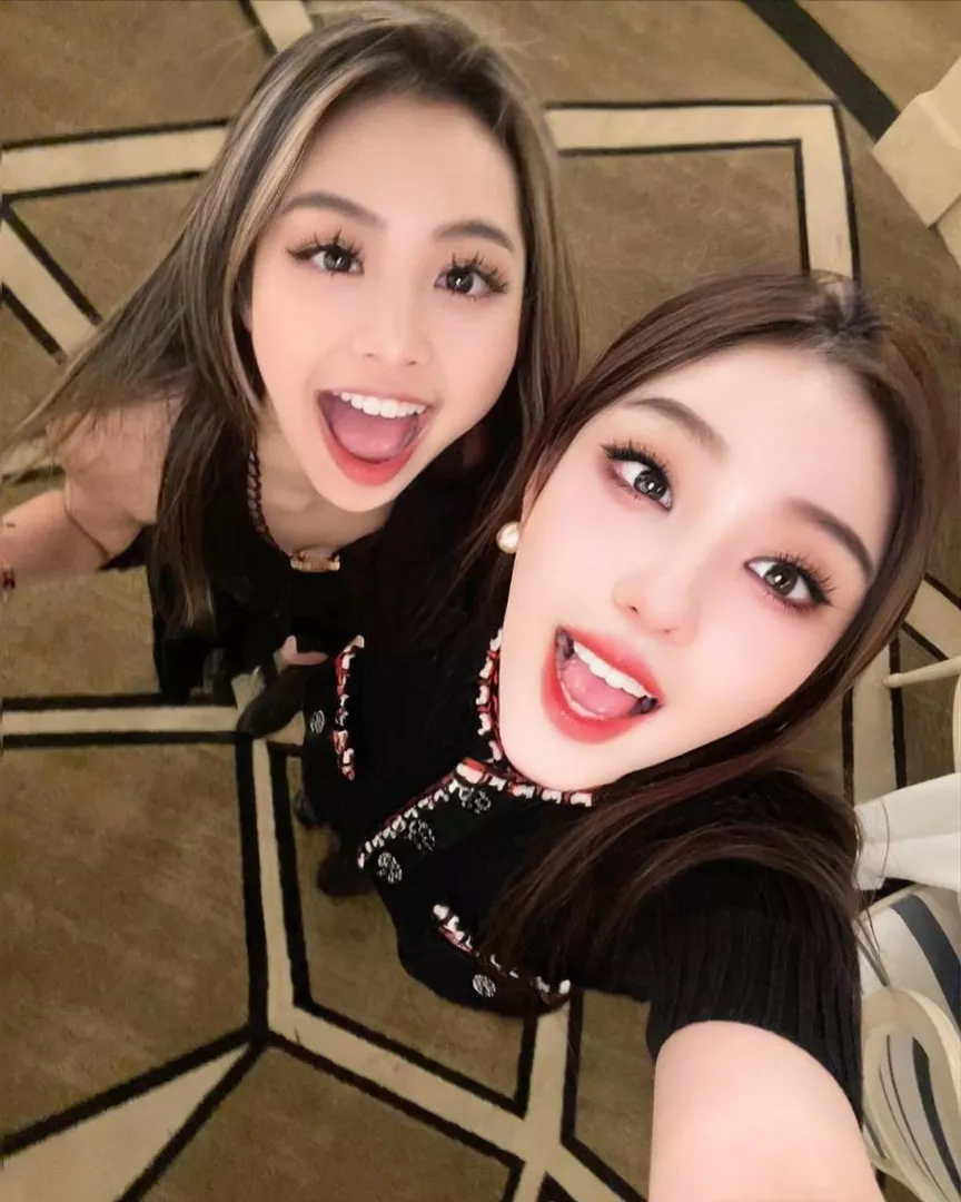 Which eager beaver gets it on her face?