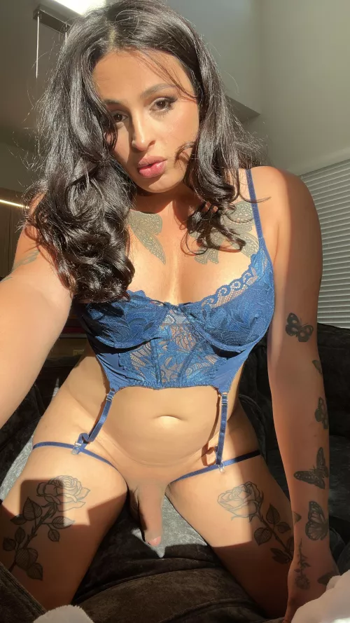 Would you date a girl who looks like this?