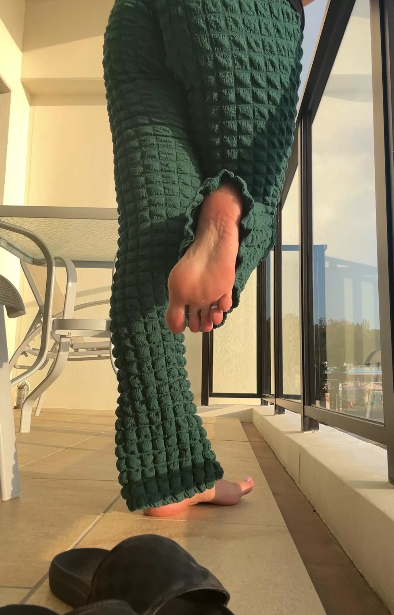 Would you knock on my hotel door after seeing these toes on vacation?